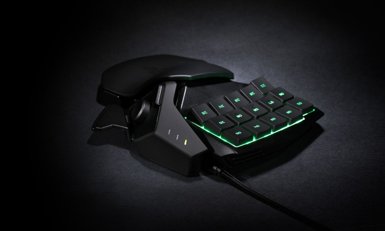 Trọn bộ gaming gear “tắc kè” với Razer Tartarus Chroma
