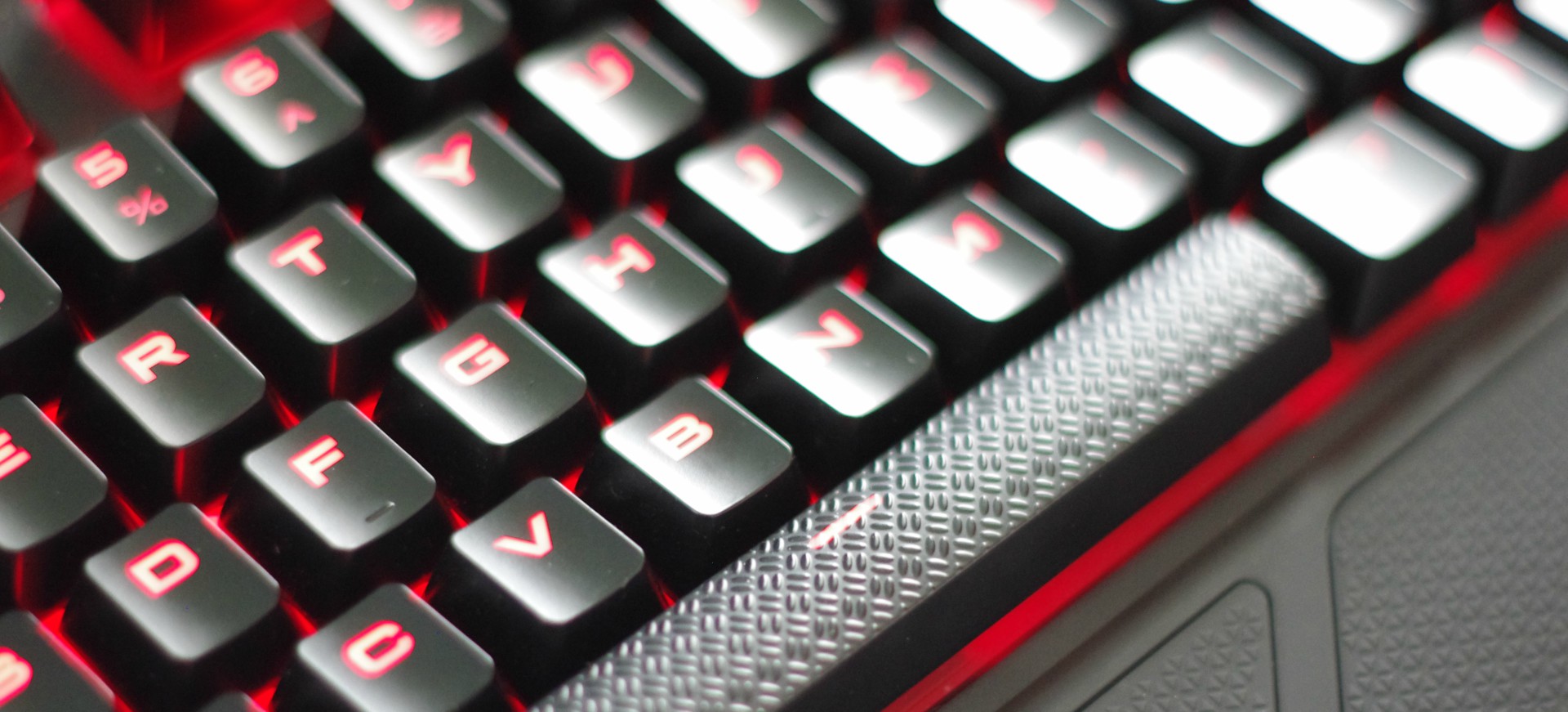 Corsair K68 – Đánh Giá Gaming Gear