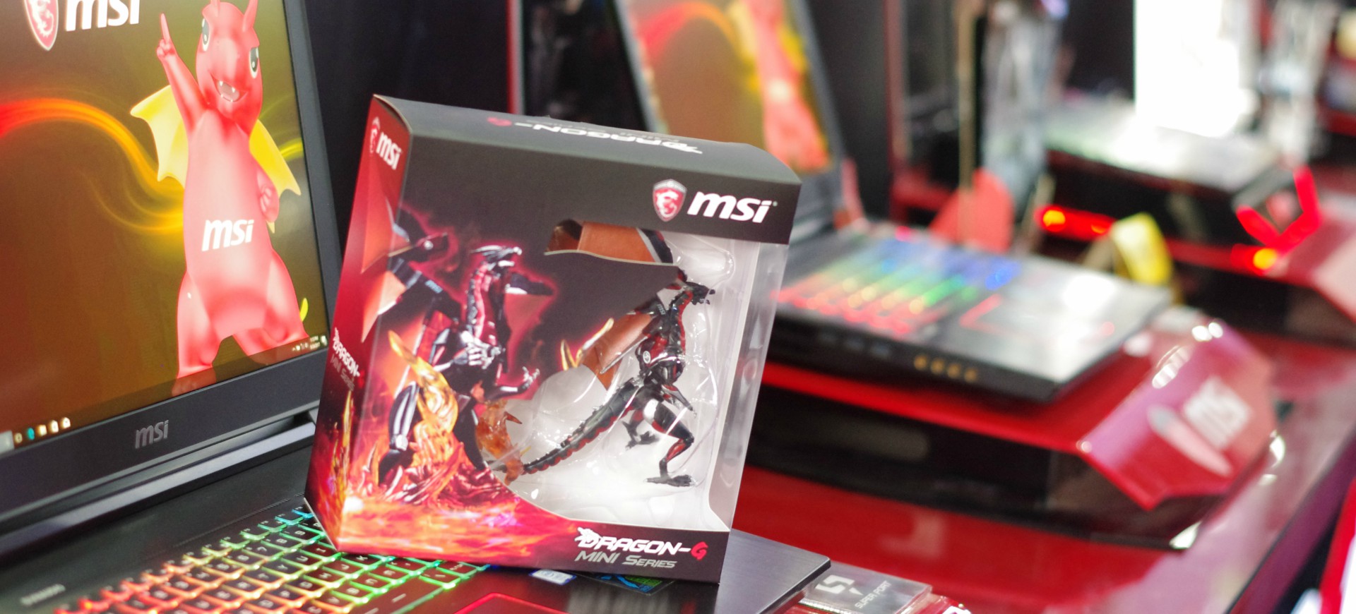 Đến và trải nghiệm những siêu phẩm laptop gaming hàng đầu tại MSI Concept Store