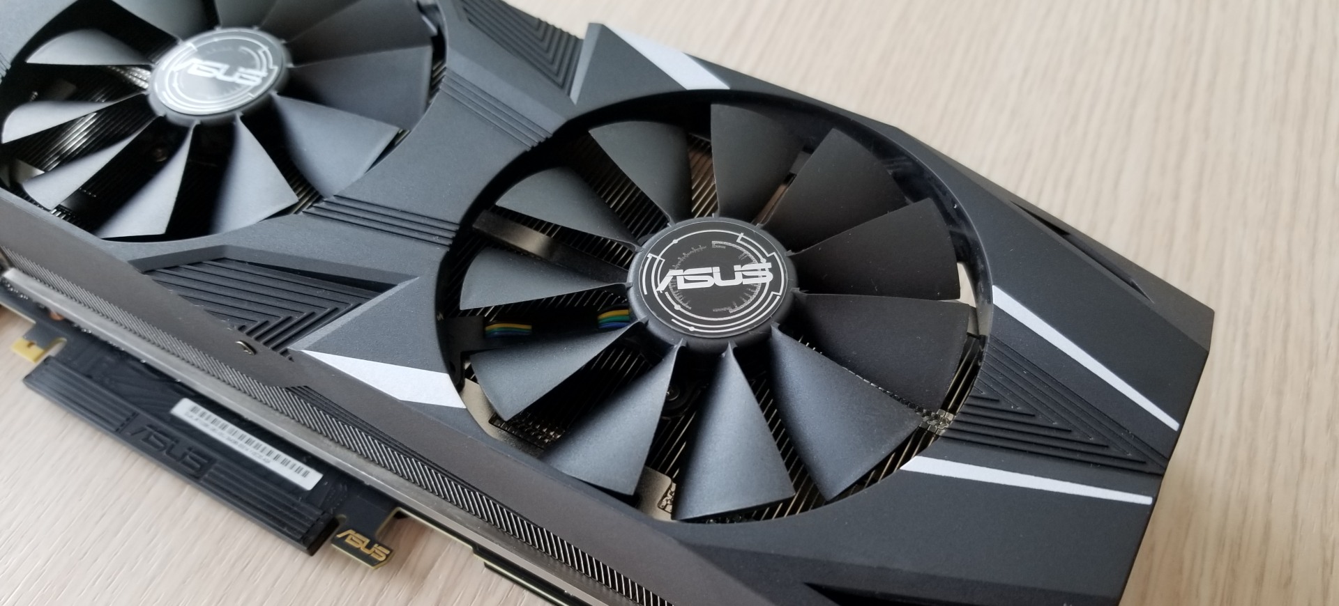 ASUS Dual RTX 2080 OC 8GB – "Tả Tướng" của liên minh Turing