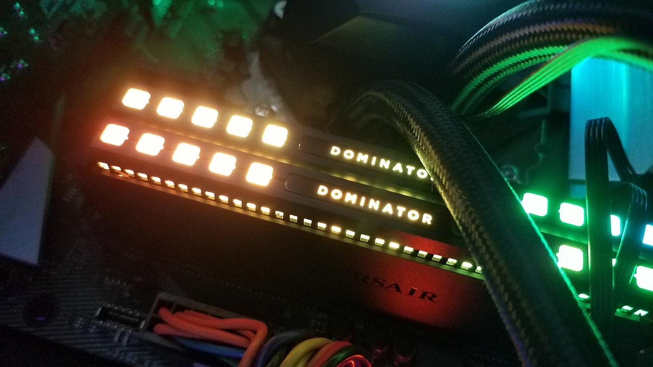 Corsair Dominator Platinum RGB 3000MHz - Sinh ra để thống trị