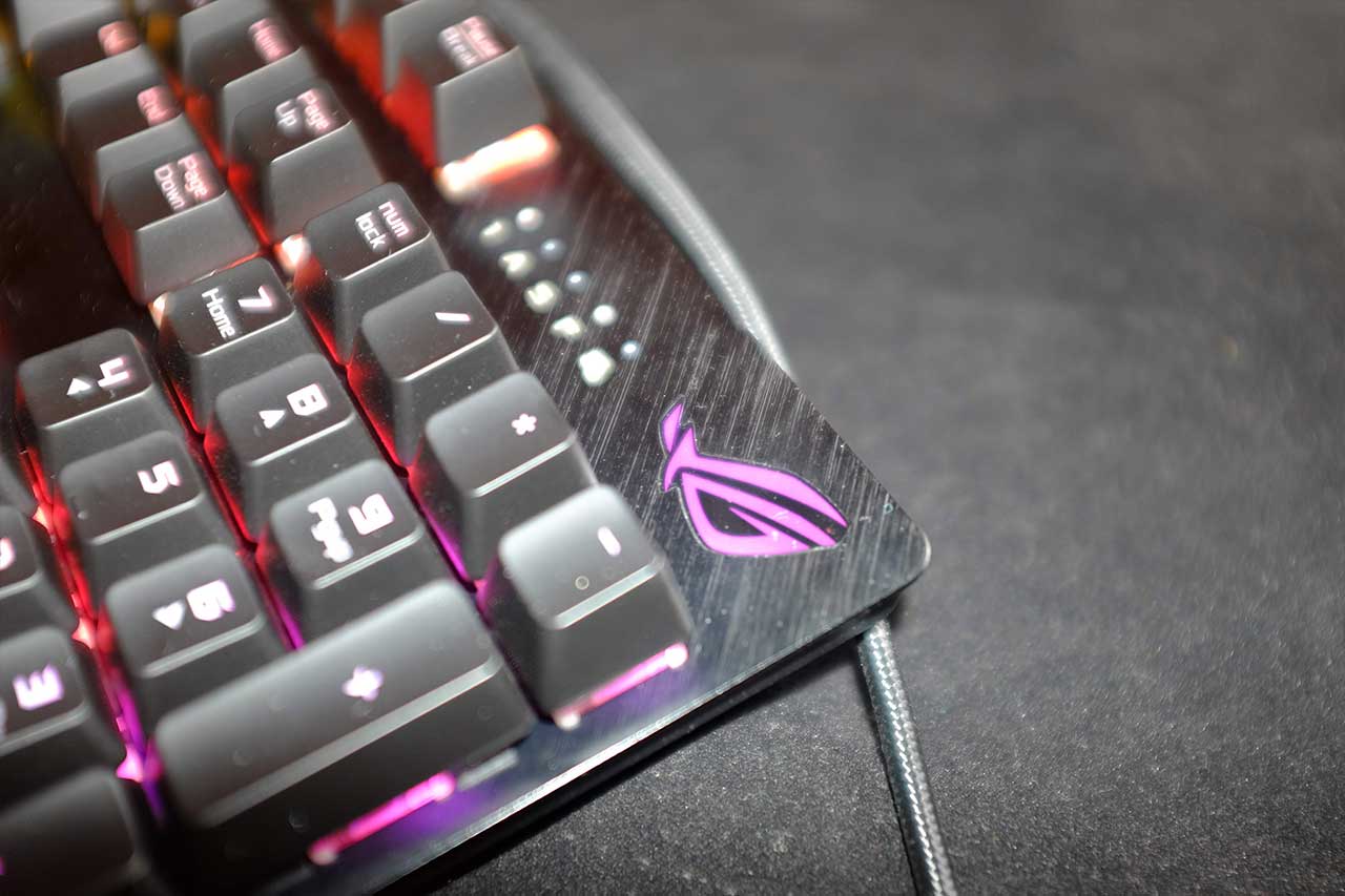 ROG Strix Ctrl giới thiệu