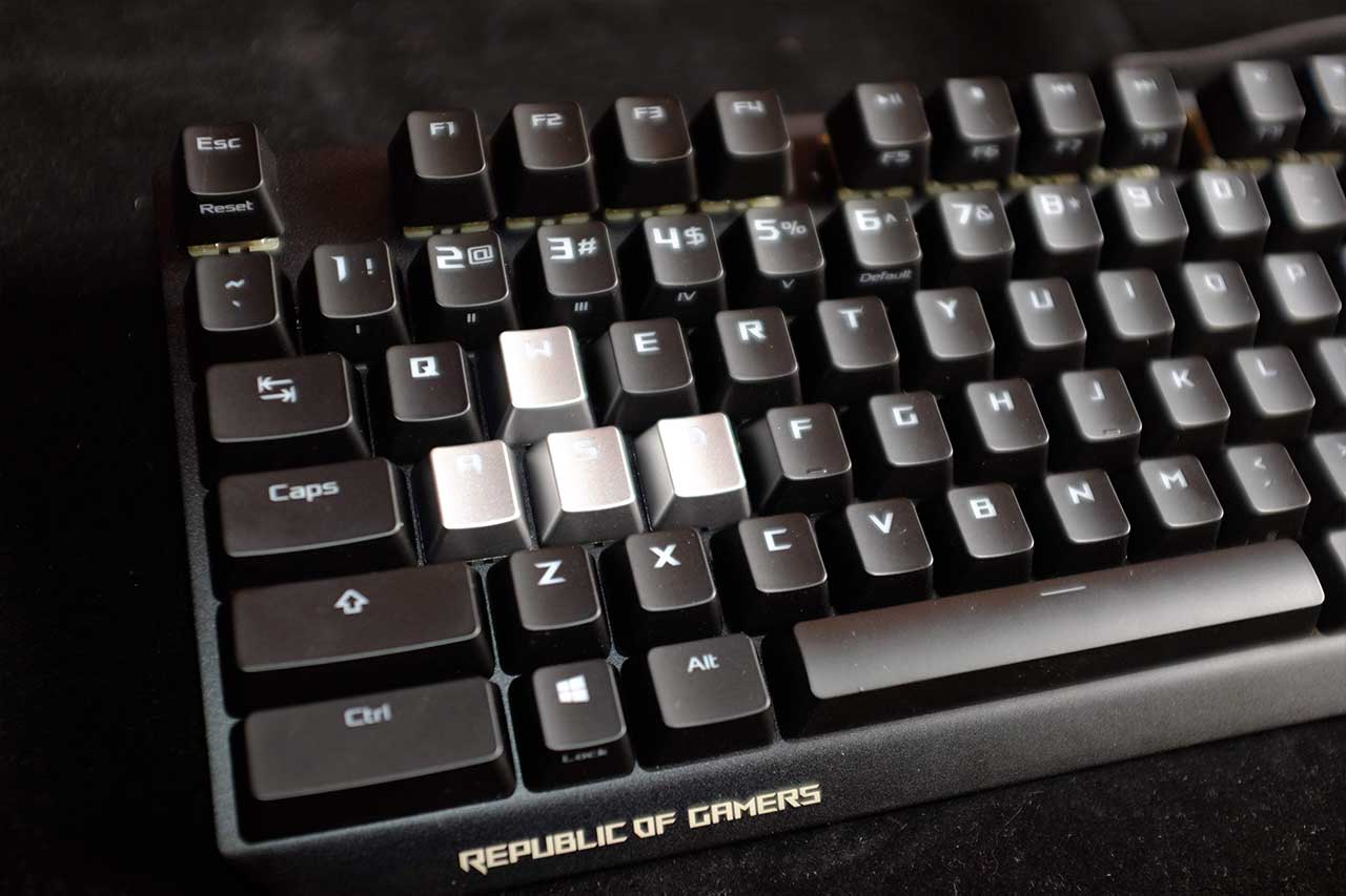 ROG Strix Ctrl giới thiệu