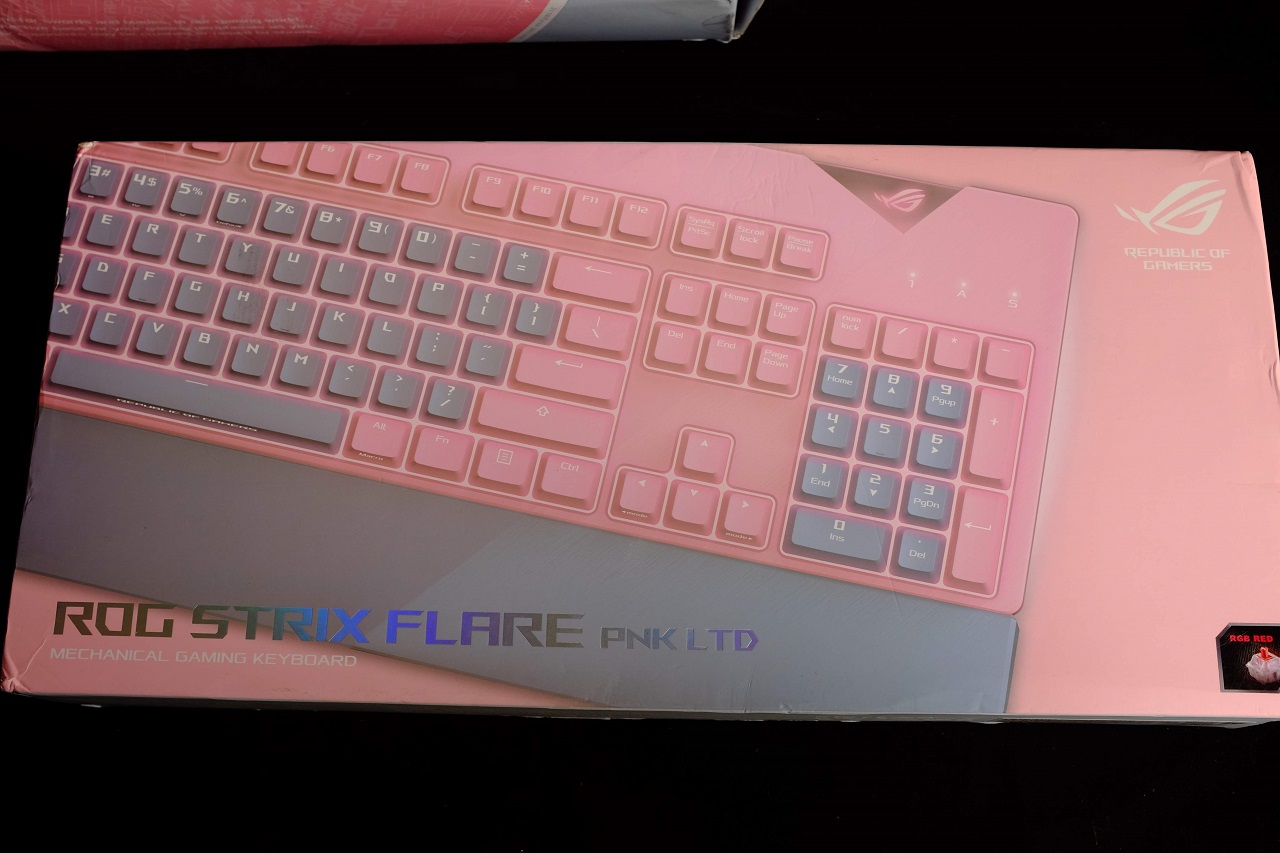 ASUS ROG STRIX FLARE PNK LTD – Nguồn cảm hứng từ "nữ quyền"