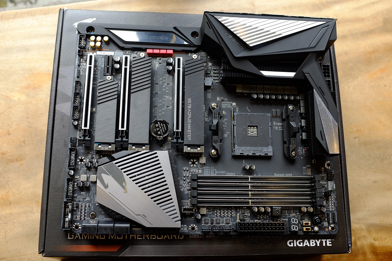 GIGABYTE AORUS X570 MASTER – Đẳng cấp của một “bậc thầy”
