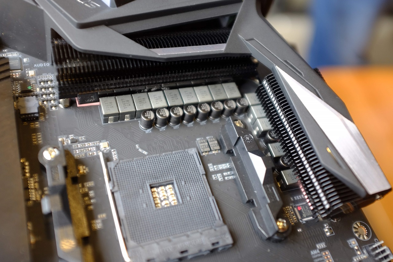 GIGABYTE AORUS X570 MASTER – Đẳng cấp của một “bậc thầy”