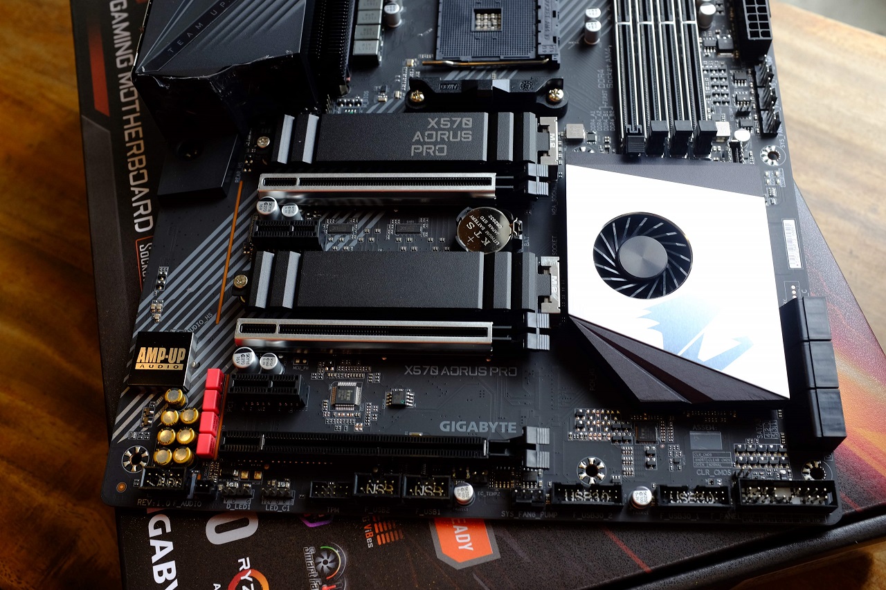 GIGABYTE AORUS X570 PRO – Em út nhưng không... ốm yếu