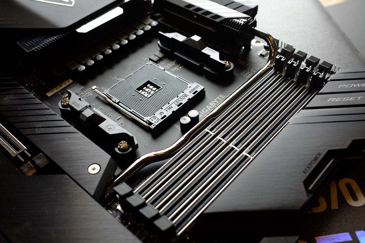Bo mạch chủ X570