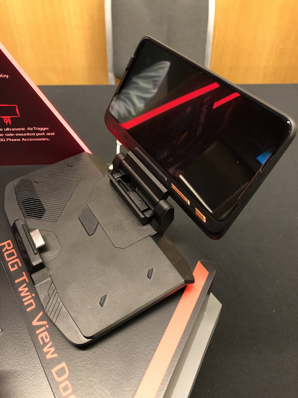 ASUS ROG Phone II – "Ông hoàng" làng game trên di động