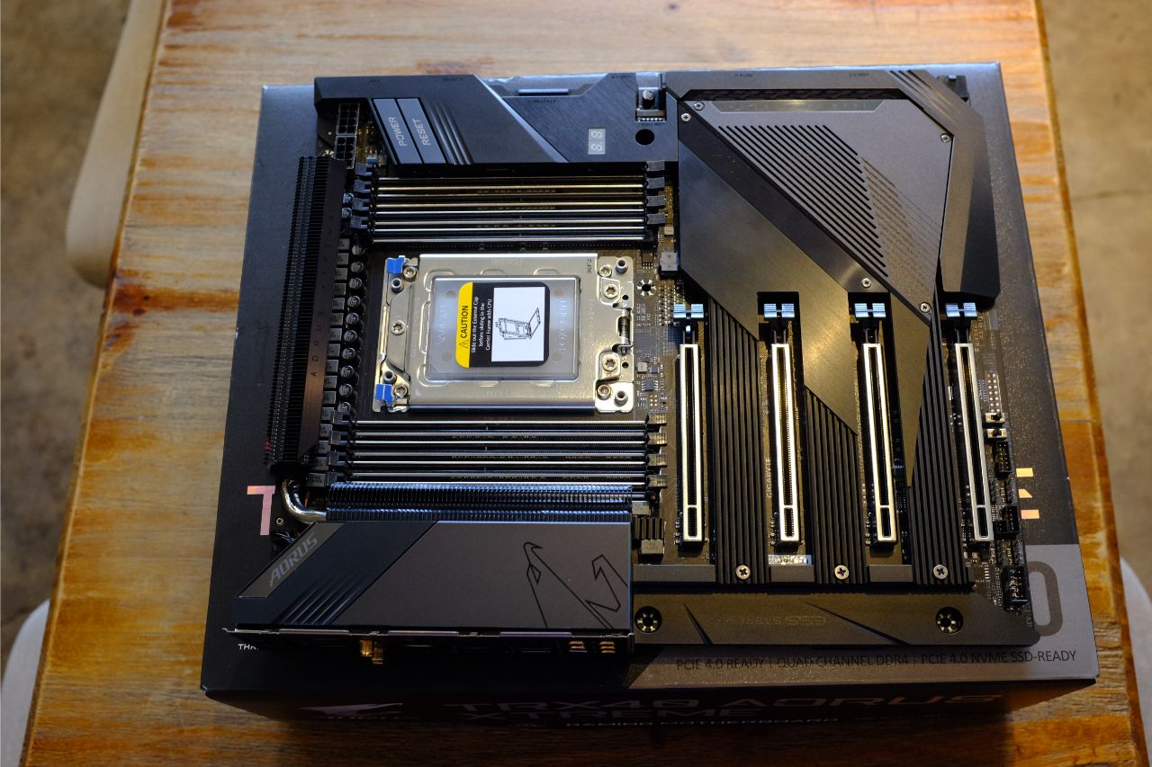 TRX40 AORUS XTREME