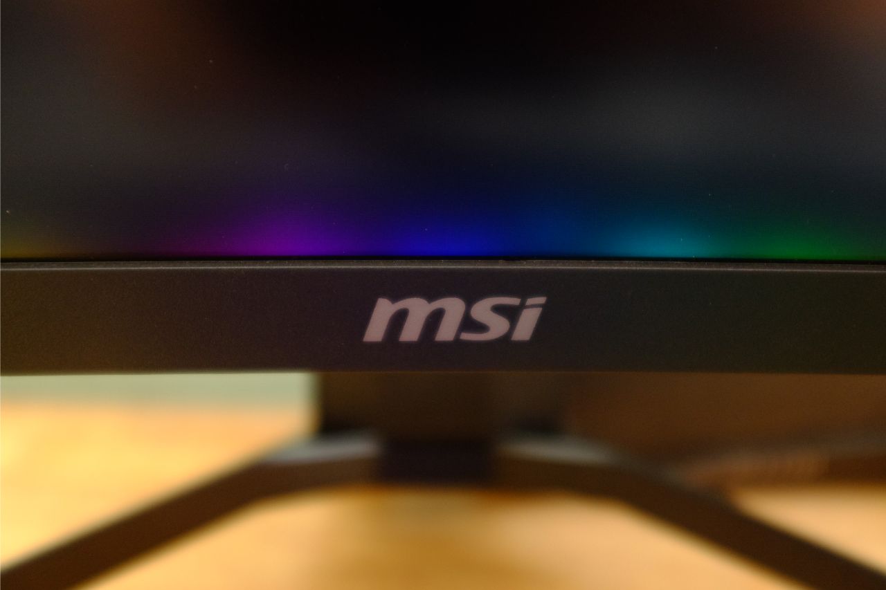 MSI Optix MAG322CQRV