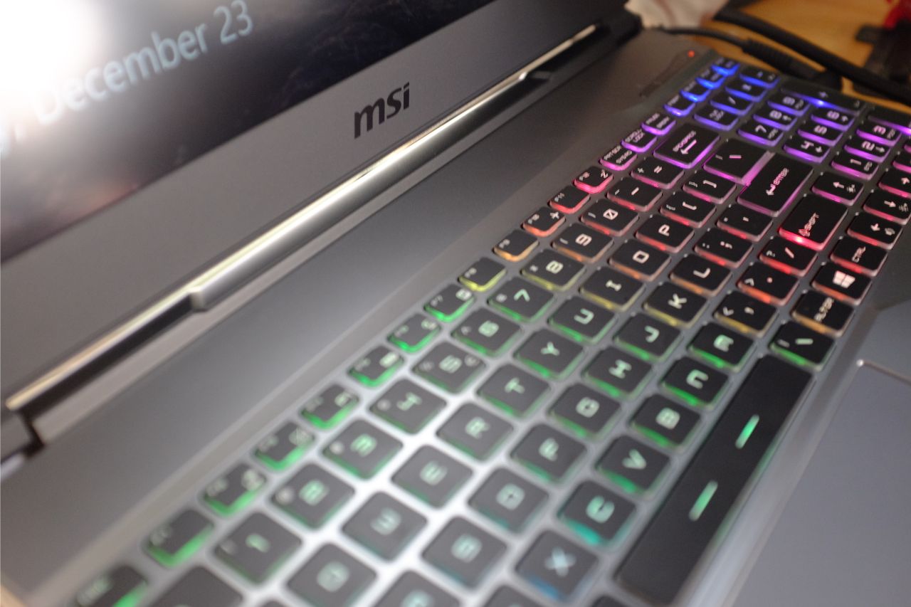 MSI ALPHA 15