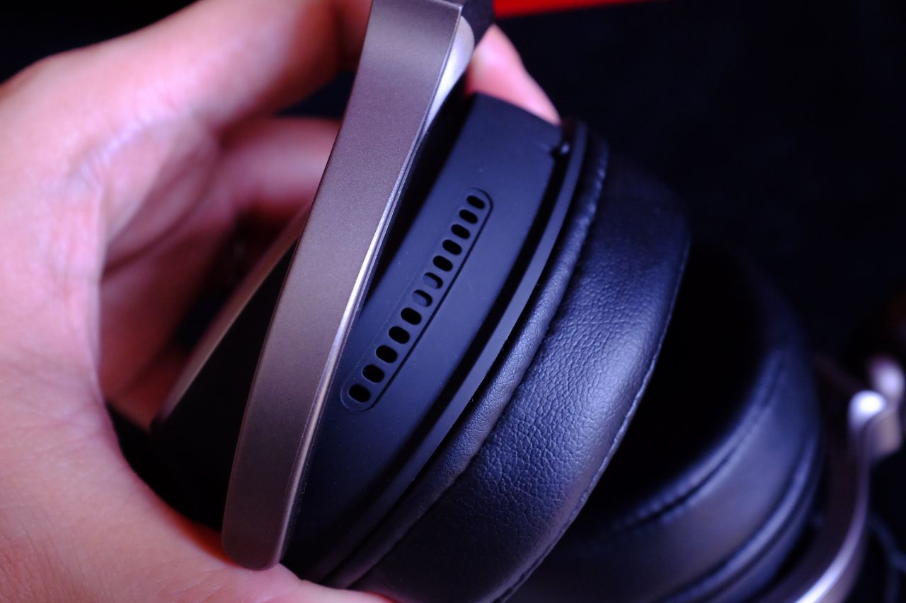 ASUS ROG Delta – Đánh Giá Gaming Gear