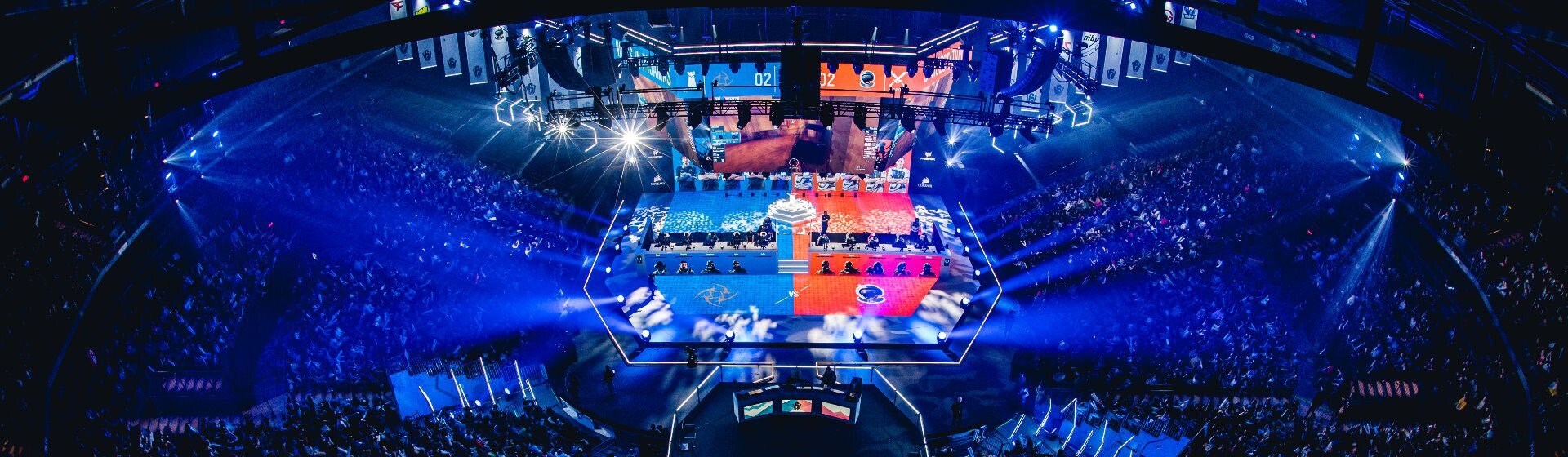 Các vận động viên eSports kiếm được hơn 216 triệu USD trong 2019