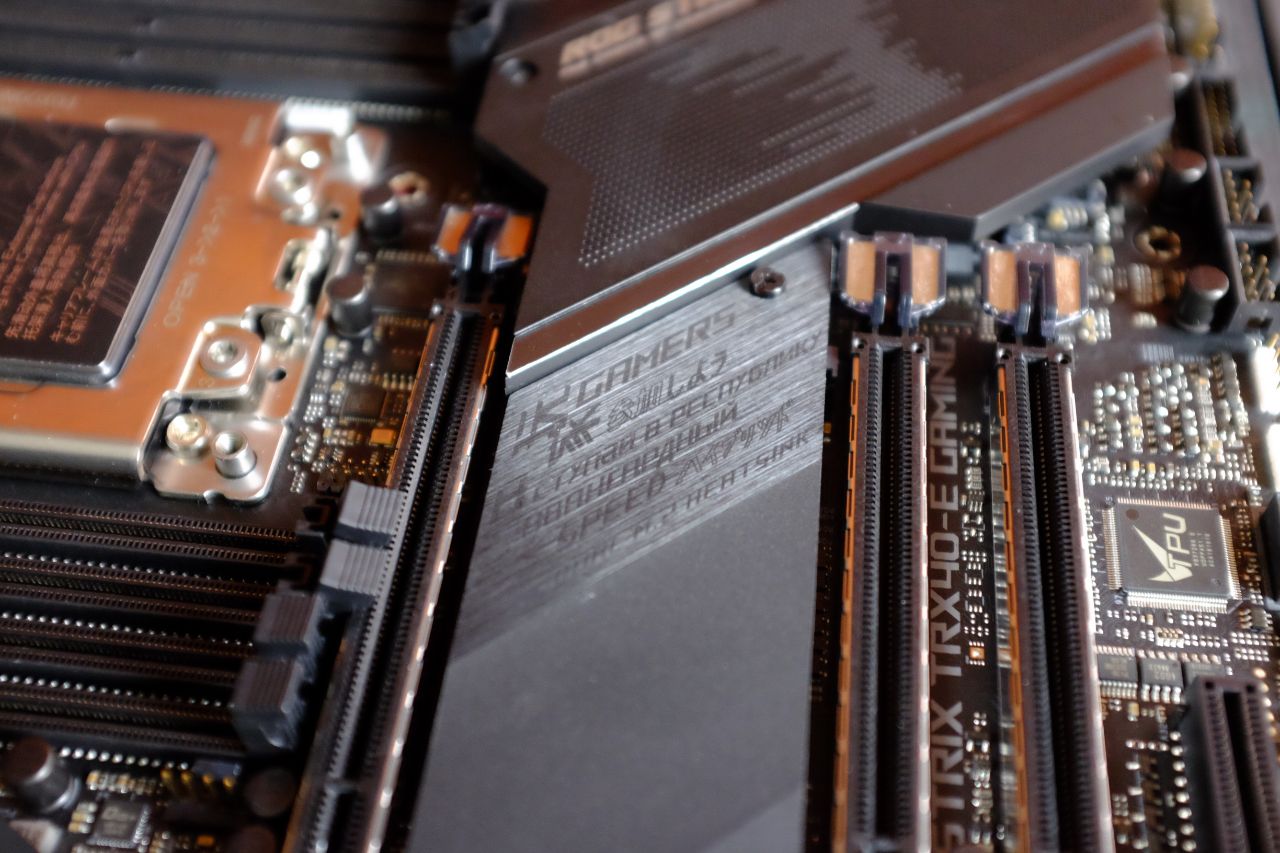 ASUS Strix TRX40 E Gaming - Đánh Giá Nhanh