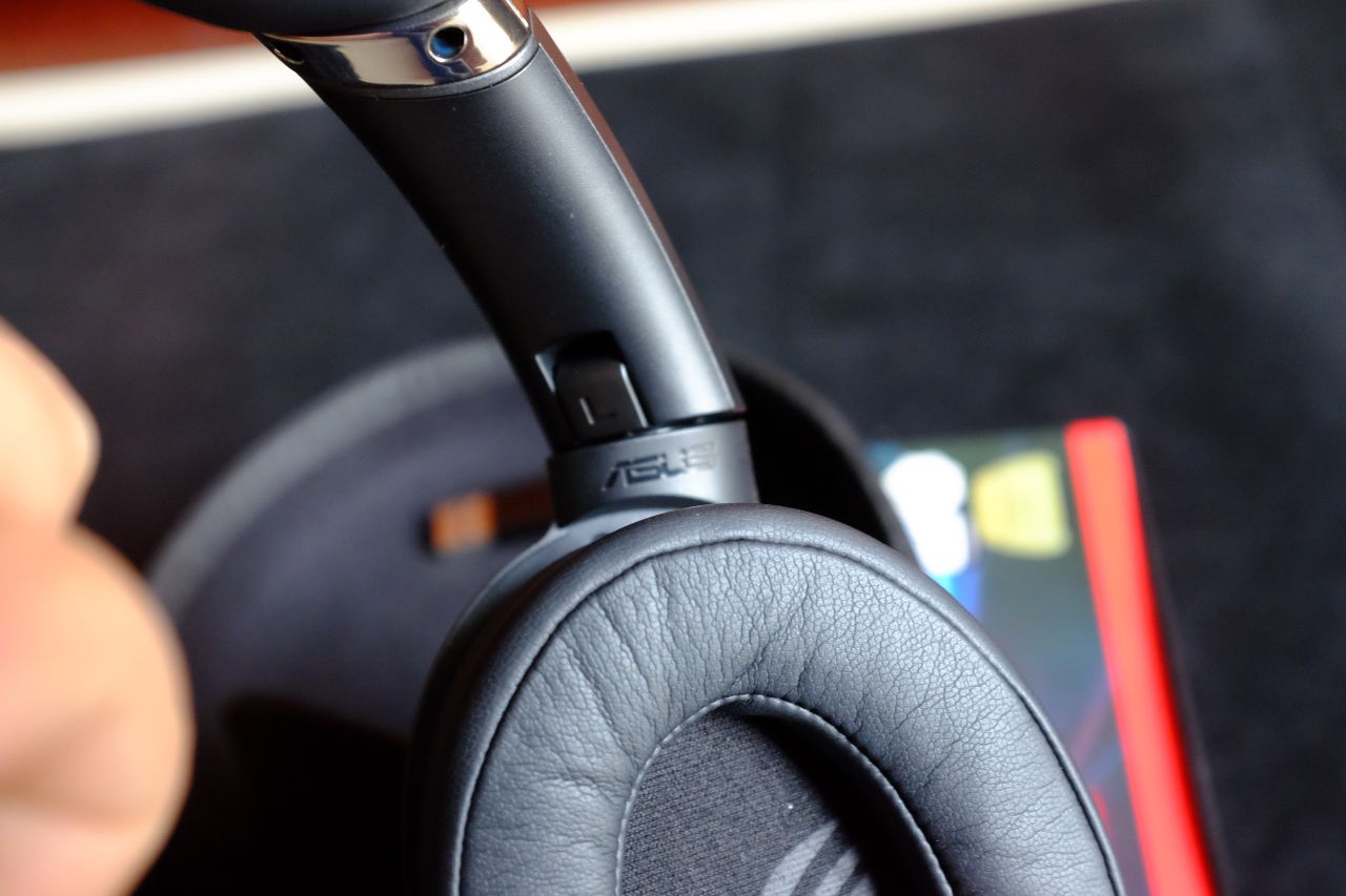 ASUS Strix Go 2.4GHz– Đánh Giá Gaming Gear
