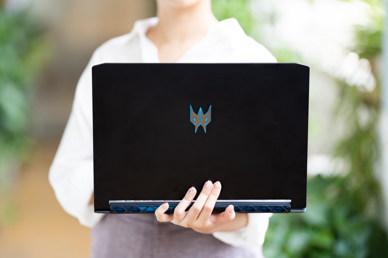 ACER nâng cấp Predator Triton 500 bằng card màn hình RTX Super 