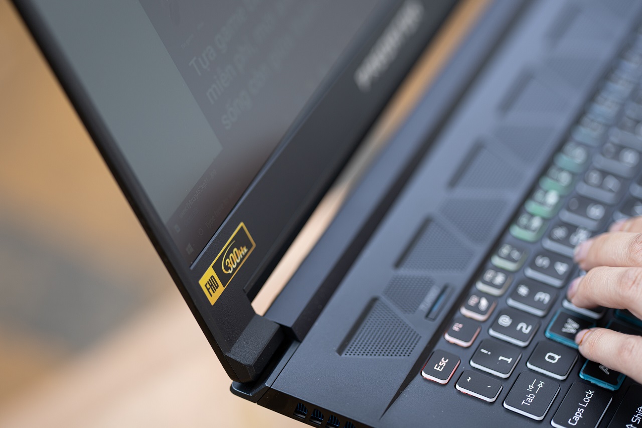 ACER nâng cấp Predator Triton 500 bằng card màn hình RTX Super 