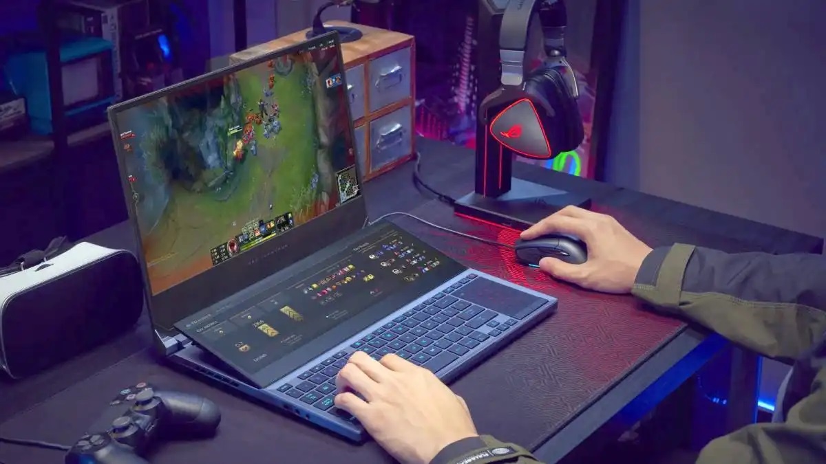 ASUS giới thiệu laptop ROG Zephyrus Duo 15 với hai màn hình độc đáo