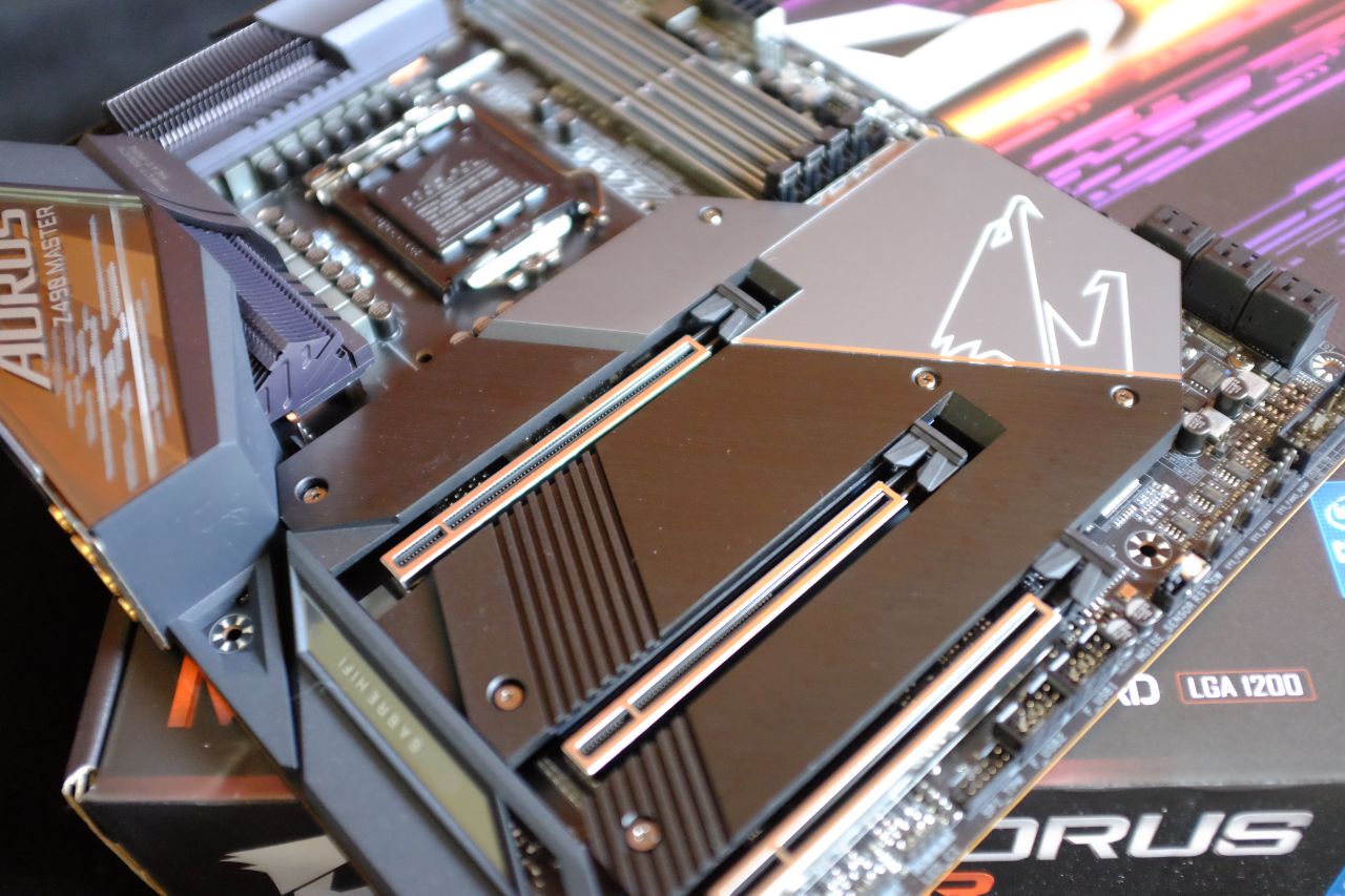 Z490 AORUS Master - Đánh Giá Nhanh