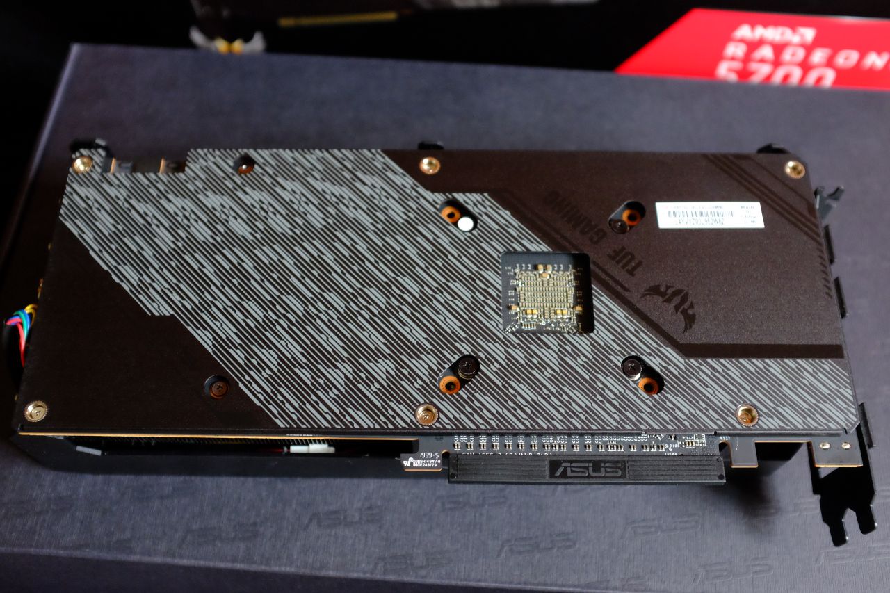 ASUS RX 5700 TUF GAMING X3 8GB – Đánh Giá Gaming Gear