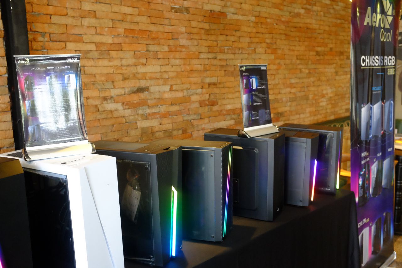 AEROCOOL giới thiệu dòng ghế chơi game Nobility