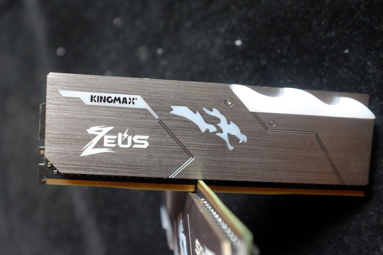 Kingmax Zeus Dragon DDR4 RGB 3600 - Đánh Giá Nhanh