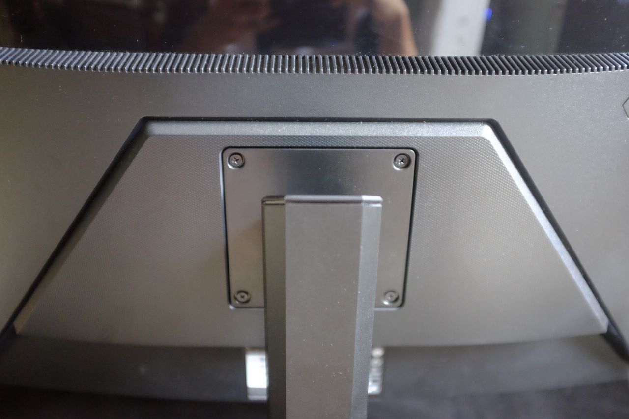 Gigabyte G27QC Gaming Monitor – Đánh Giá Gaming Gear