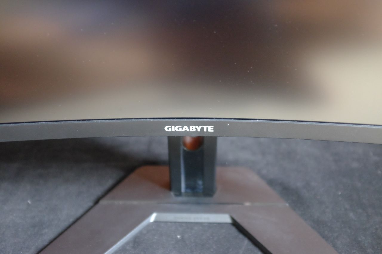 Gigabyte G27QC Gaming Monitor – Đánh Giá Gaming Gear