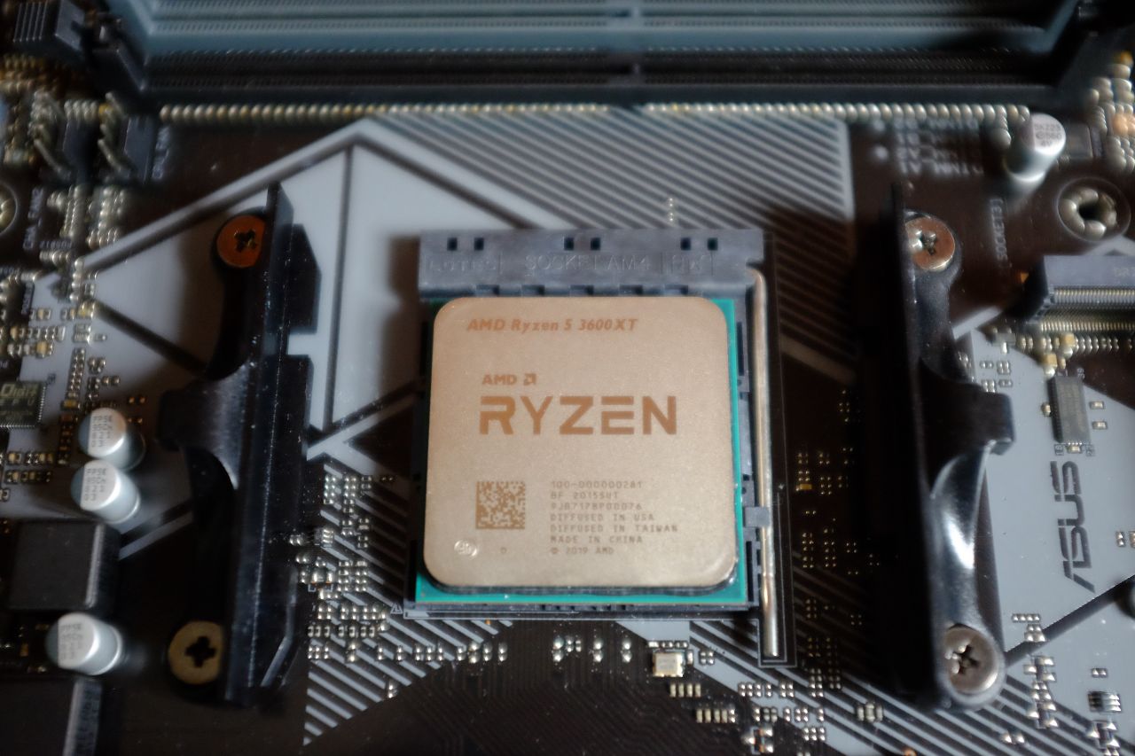 amd-ryzen-5-3600xt-danh-gia-gaming-gear-4.jpg