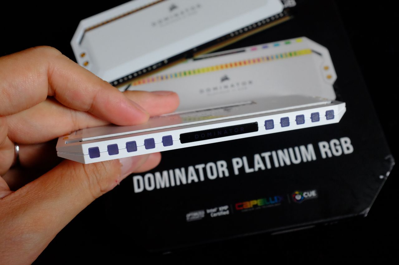 Corsair Dominator Platinum RGB 16GB 3200MHz - Đánh Giá Nhanh