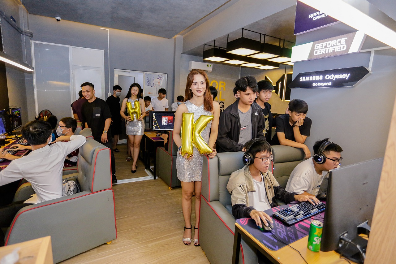 Dịch vụ iCafe HK CENTER vừa được khai trương tại Nha Trang