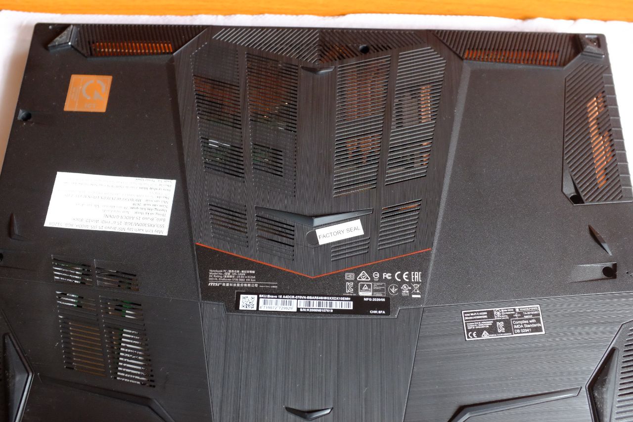 MSI Bravo 15 - Đánh giá Gaming Gear