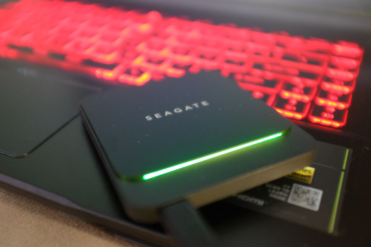 Seagate BarraCuda Fast SSD 1TB USB Type C - Đánh Giá Gaming Gear