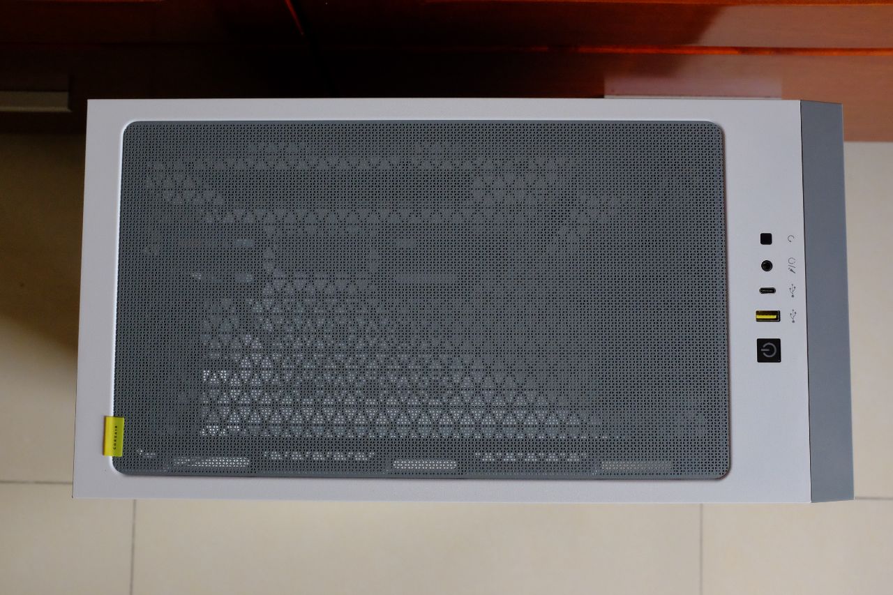 Corsair 4000D Tempered Glass Mid-Tower Gaming Case - Đánh giá nhanh