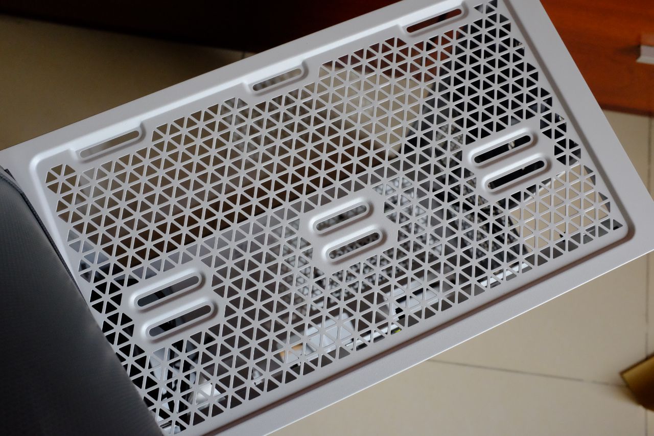 Corsair 4000D Tempered Glass Mid-Tower Gaming Case - Đánh giá nhanh