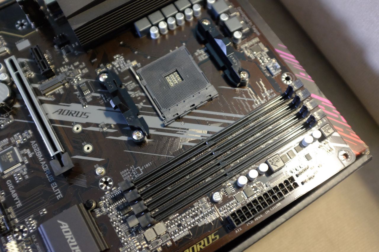 AORUS A520M Elite Rev 1.0 - Đánh Giá Gaming Gear