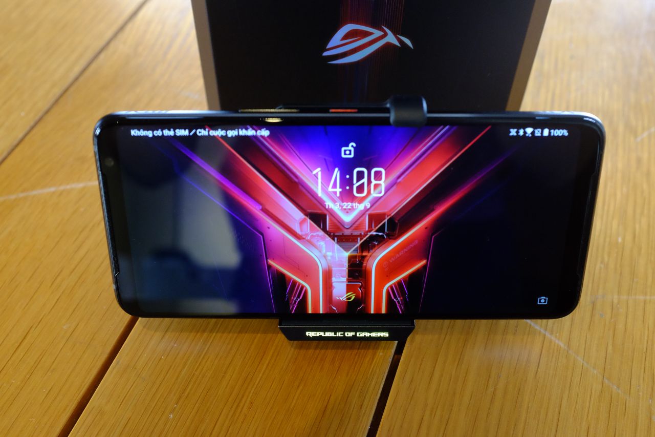 ASUS ROG Phone 3 "đổ bộ" thị trường Việt Nam