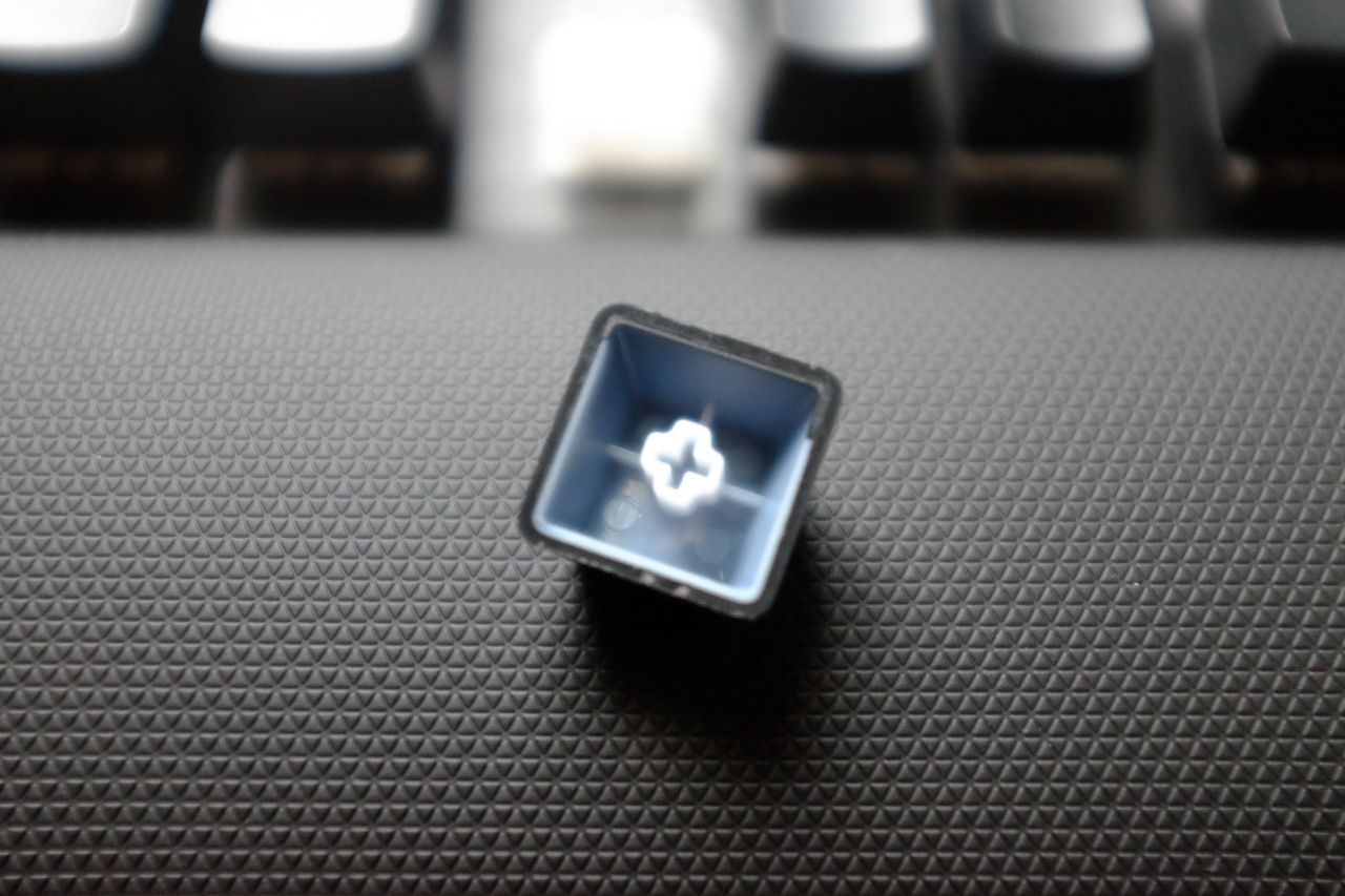 Corsair K60 RGB Pro SE Mechanical Keyboard - Đánh Giá Gaming Gear