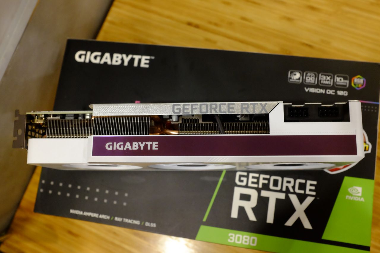Gigabyte RTX 3080 Vision OC 10G - Đánh Giá Gaming Gear