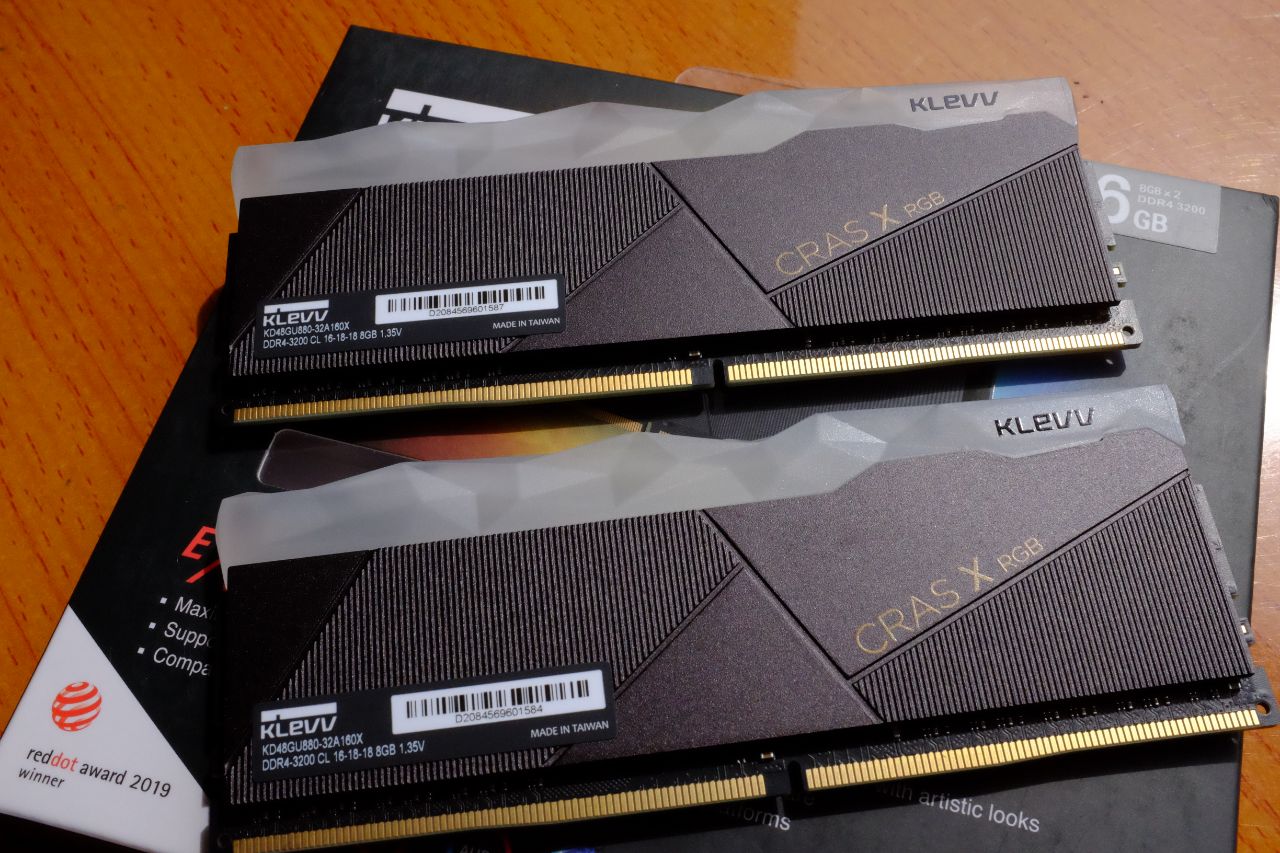 KLEVV CRAS X RGB DDR4 3200MHz - Đánh Giá Nhanh