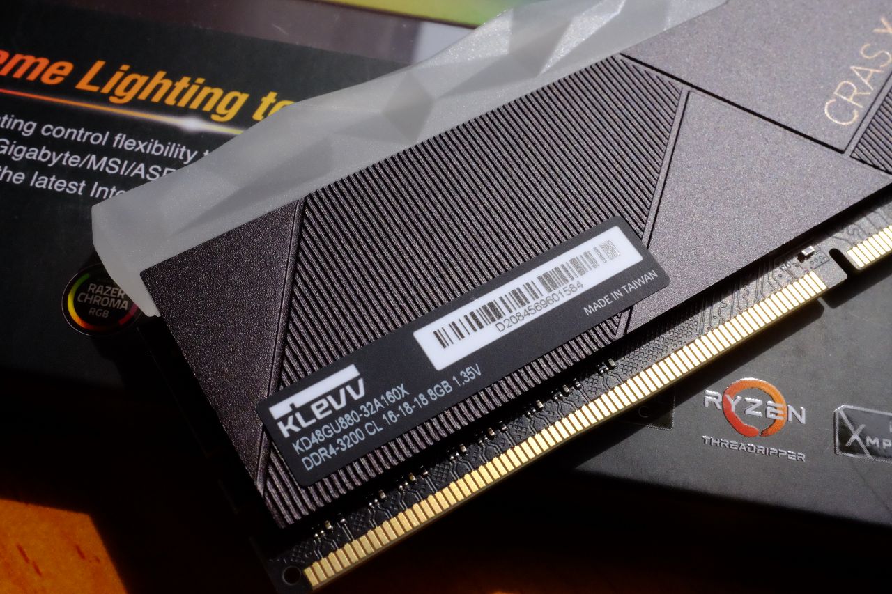 KLEVV CRAS X RGB DDR4 3200MHz - Đánh Giá Nhanh