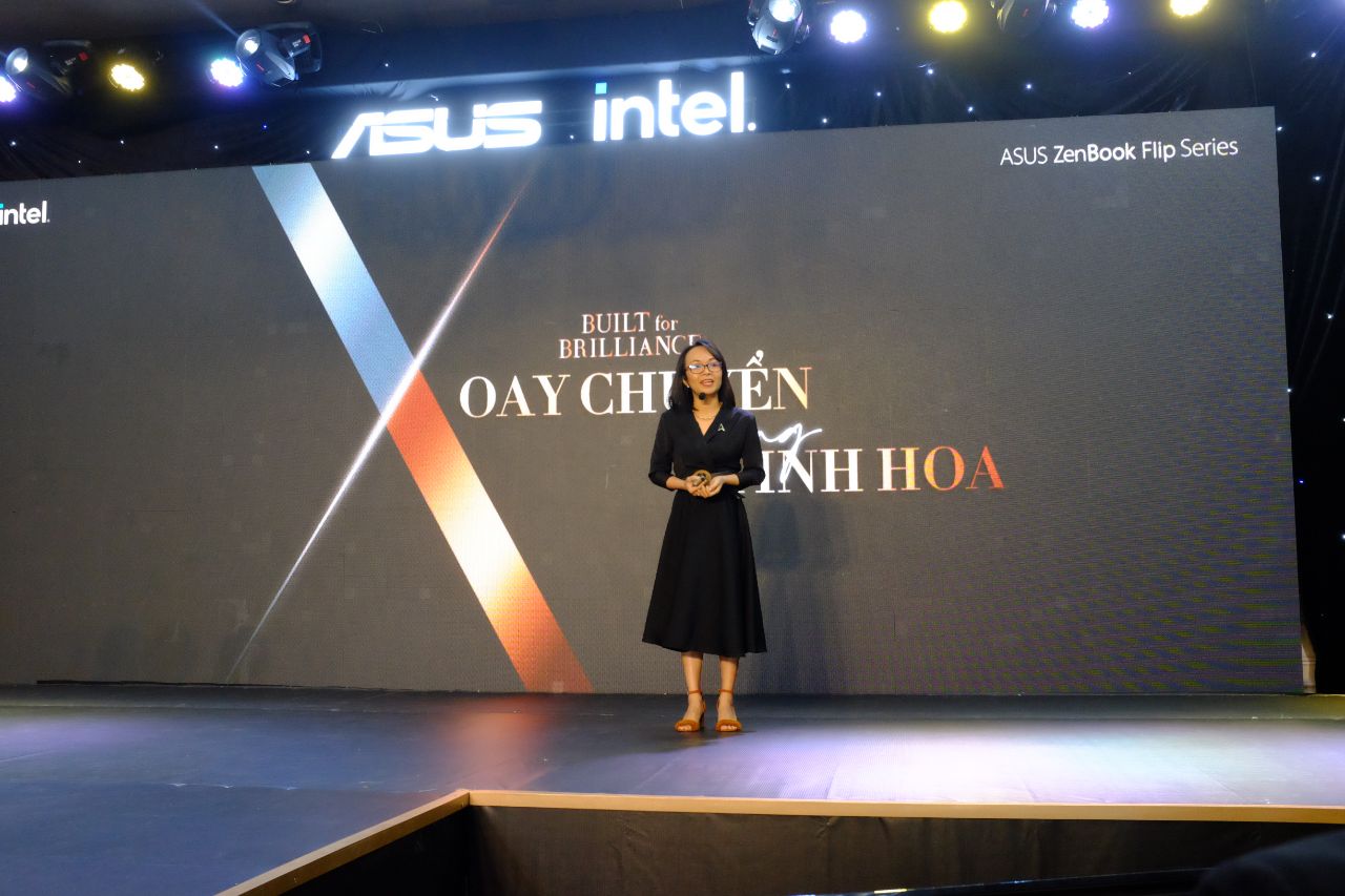 ASUS ra mắt ASUS ZenBook Flip Series trang bị màn hình OLED