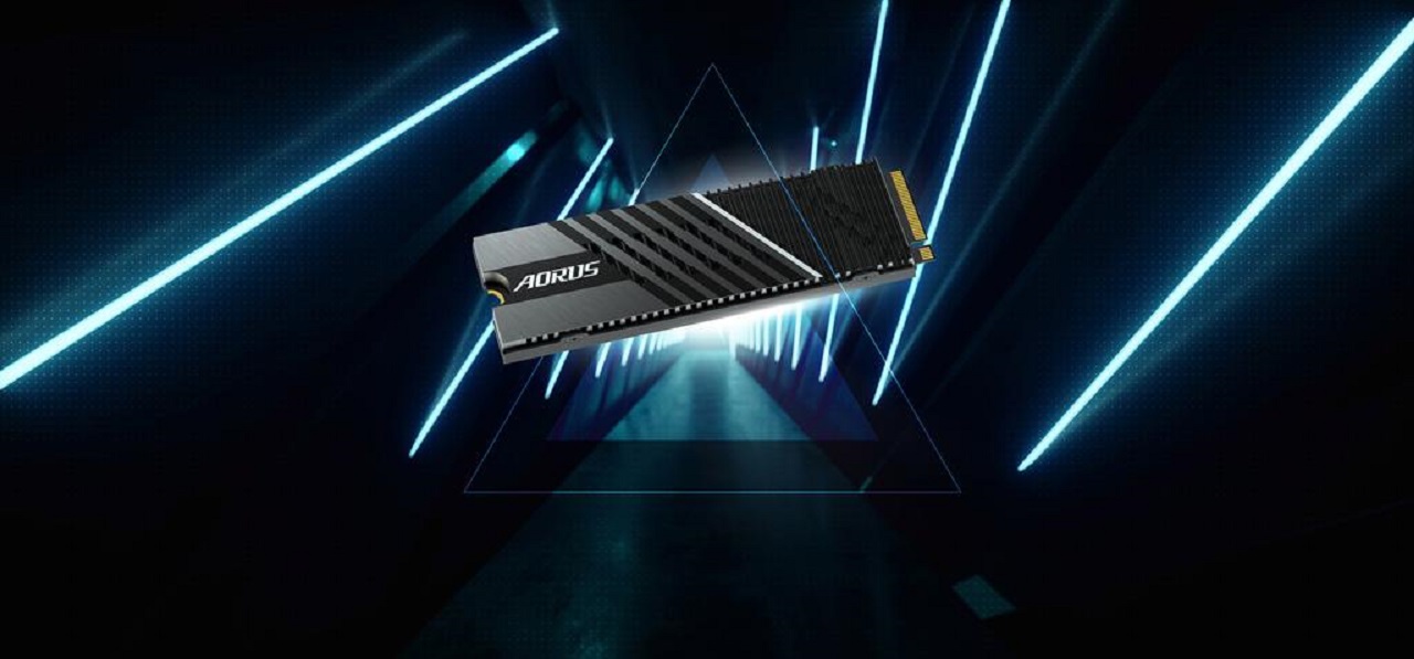 GIGABYTE ra mắt dòng ổ cứng SSD AORUS Gen4 7000s 