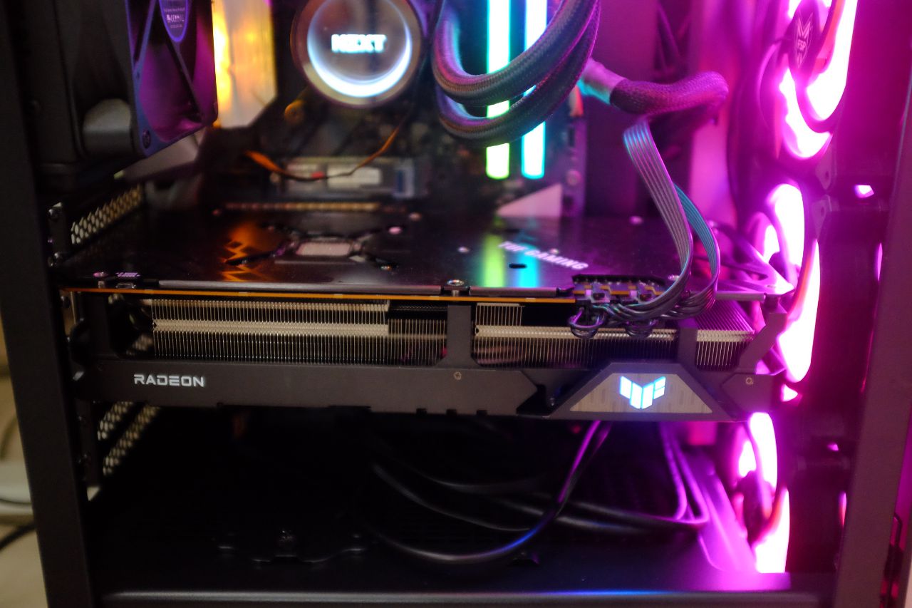 ASUS TUF GAMING RX 6800 XT - Đánh Giá Gaming Gear