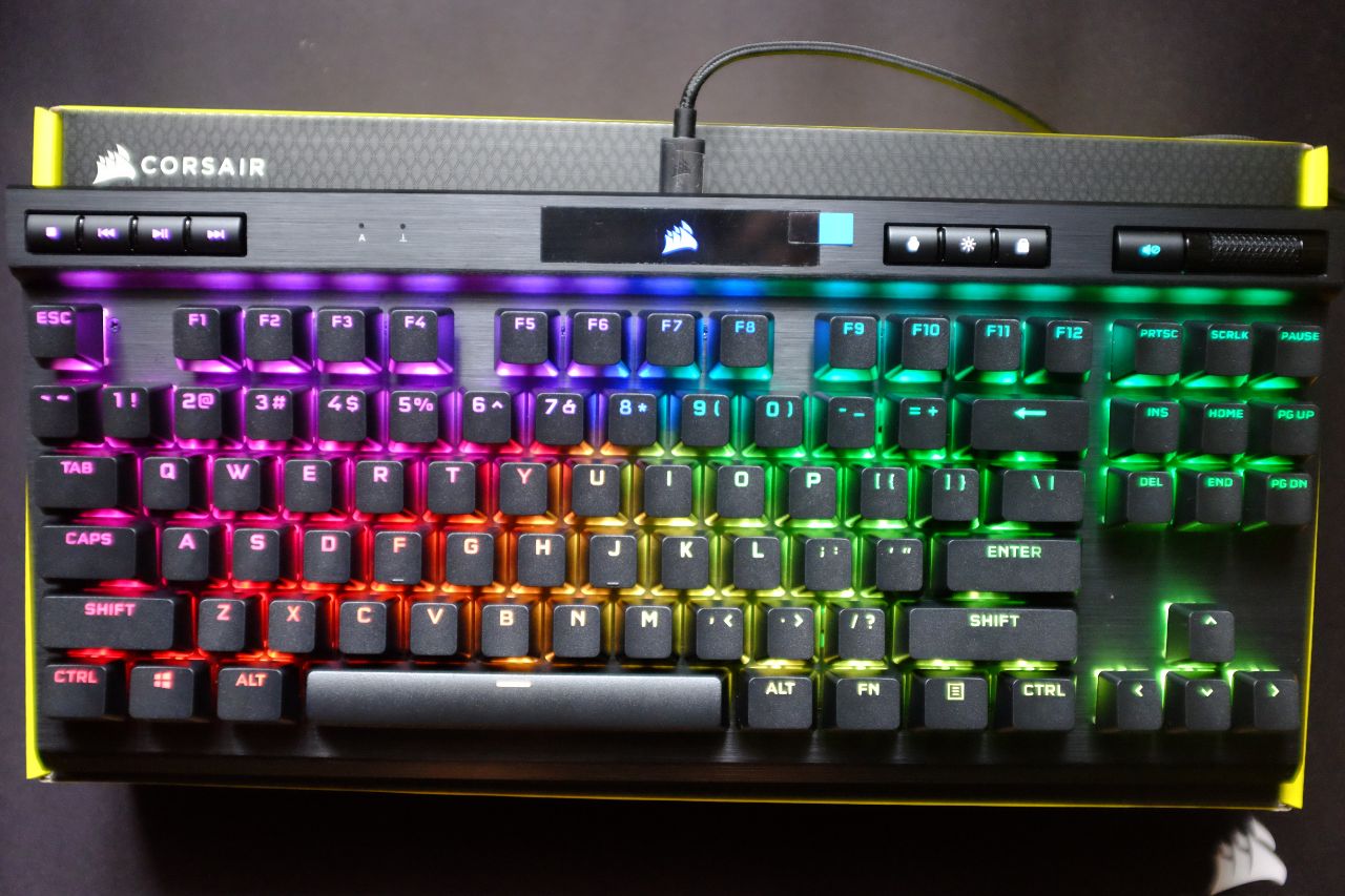 Corsair K70 RGB TKL Champion Series - Đánh Giá Gaming Gear