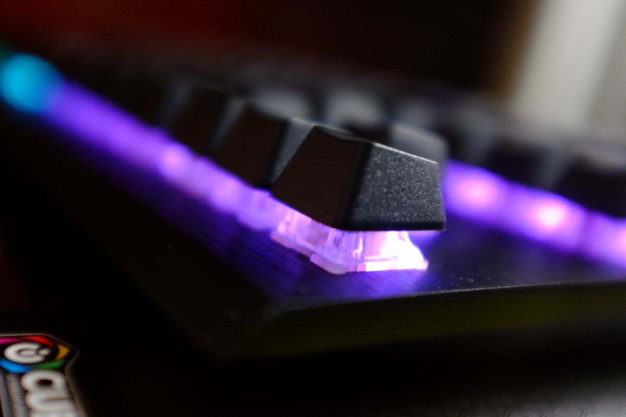 Corsair K70 RGB TKL Champion Series - Đánh Giá Gaming Gear