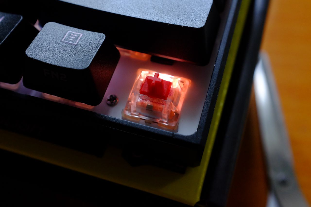 Corsair K65 RGB MINI Gaming Keyboard - Đánh Giá Gaming Gear