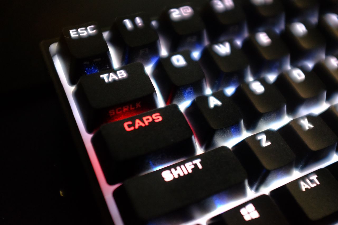 Corsair K65 RGB MINI Gaming Keyboard - Đánh Giá Gaming Gear