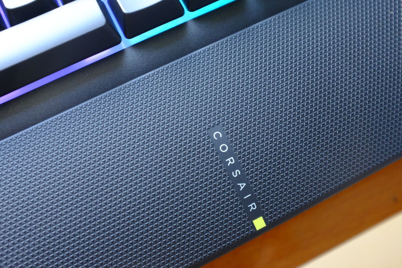 Corsair K55 RGB Pro Gaming Keyboard - Đánh Giá Gaming Gear